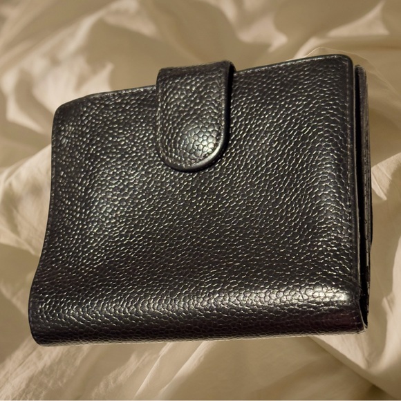 SOLD ‼️CHANEL CAVIAR TIMELESS CC COMPACT WALLET FULL INCLUSION - Picture 3 of 13